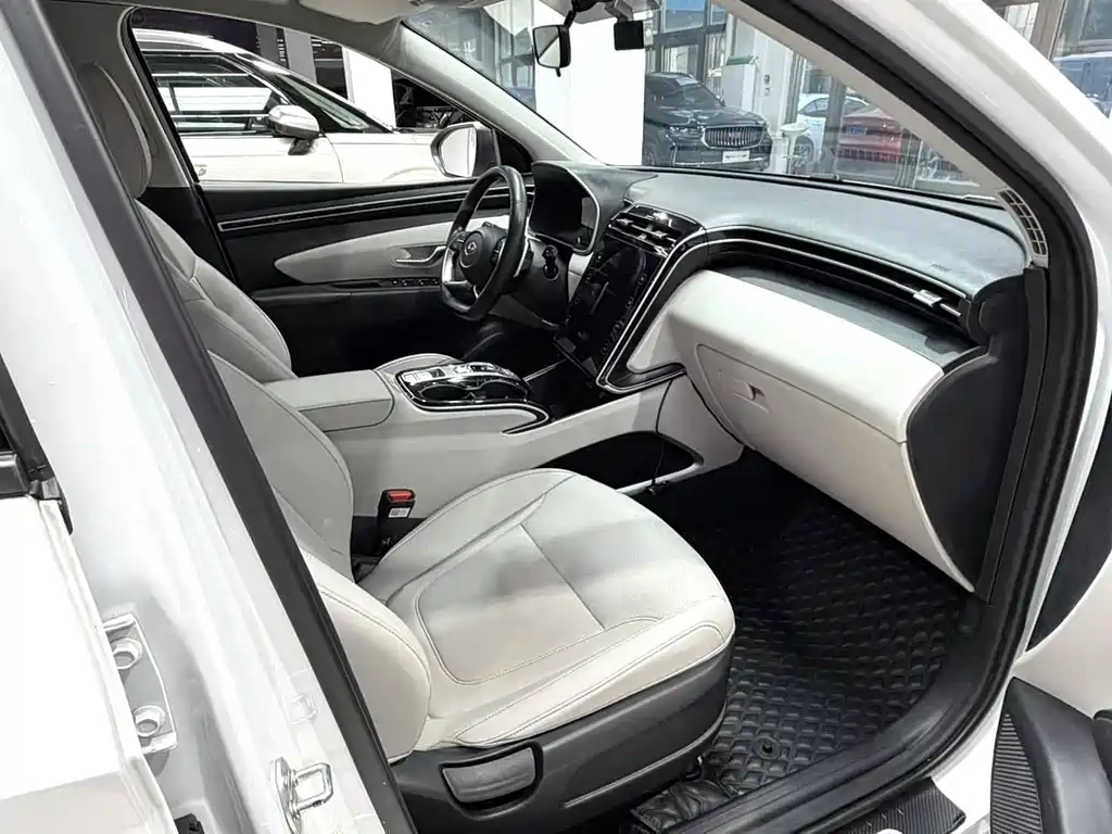 Hyundai Tucson 2021 — фото 13