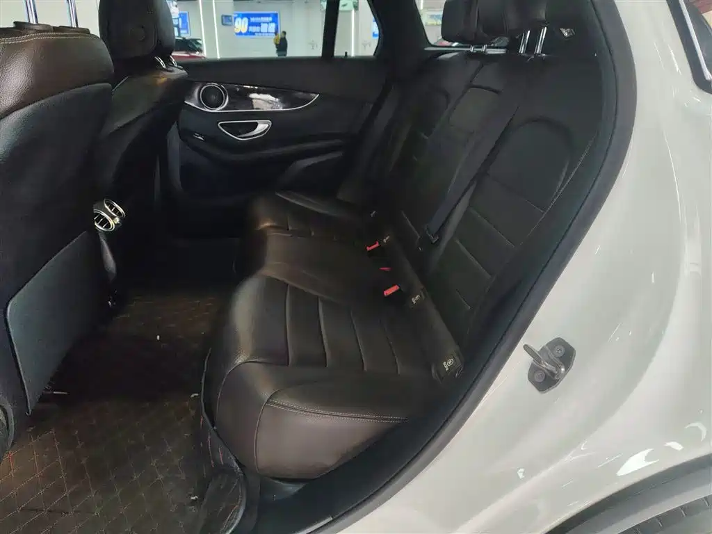 Mercedes-Benz GLC 2019 — фото 17