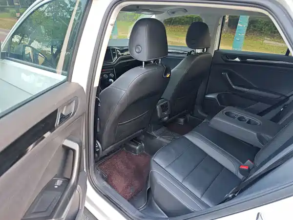 Volkswagen T-Roc 2019