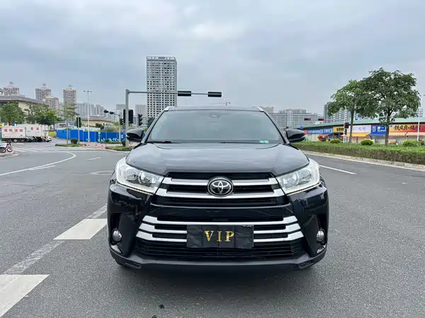 Toyota Highlander 2021