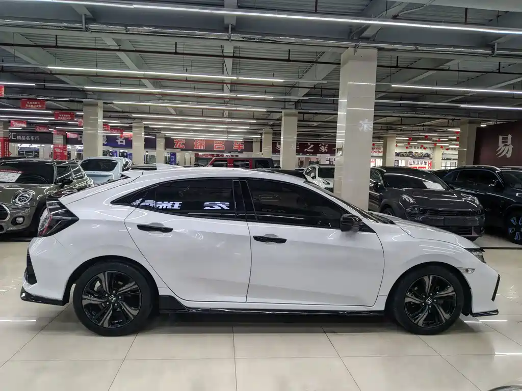 Honda Civic 2020 — фото 12