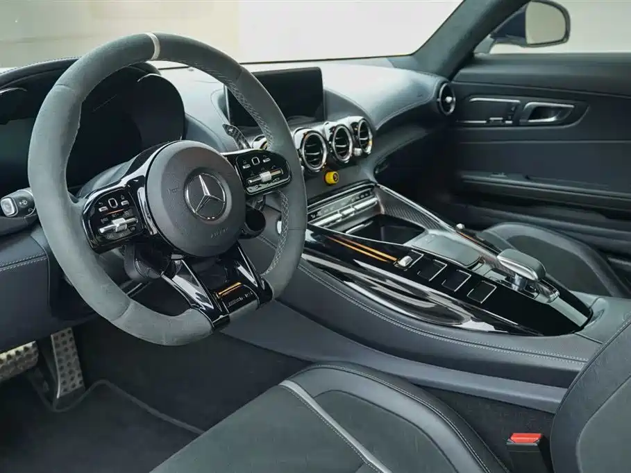 Mercedes-Benz AMG GT 2020 — фото 18
