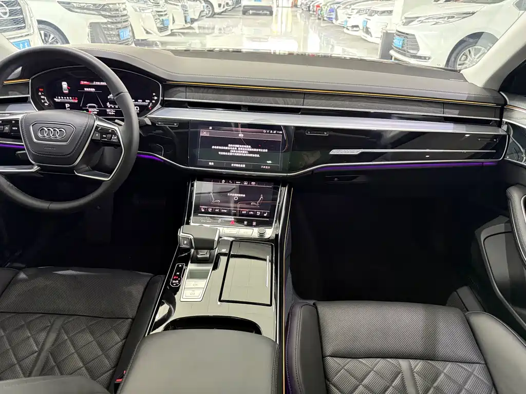 Audi A8 2023 — фото 15