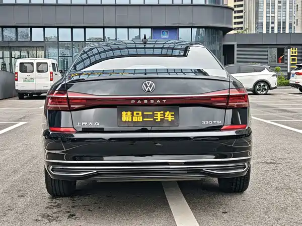 Volkswagen Passat 2023