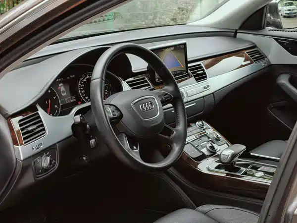 Audi A8 2014