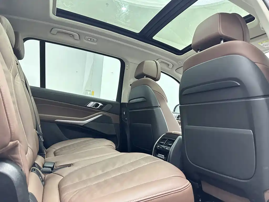 BMW X7 2022 — фото 15
