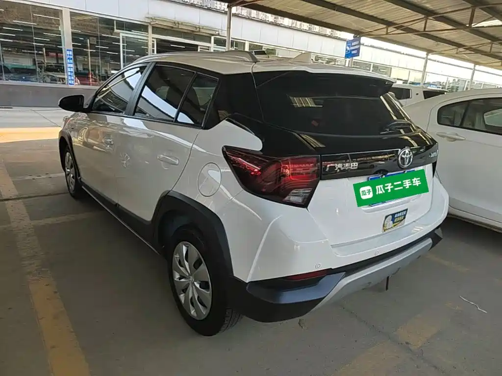Toyota Yaris L 2022