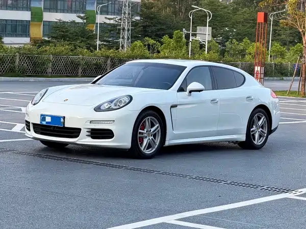 Porsche Panamera 2016