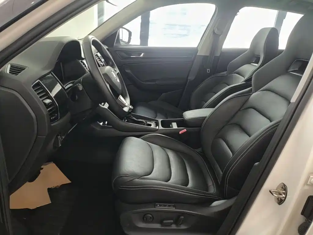 Skoda Kodiak GT 2021 — фото 15