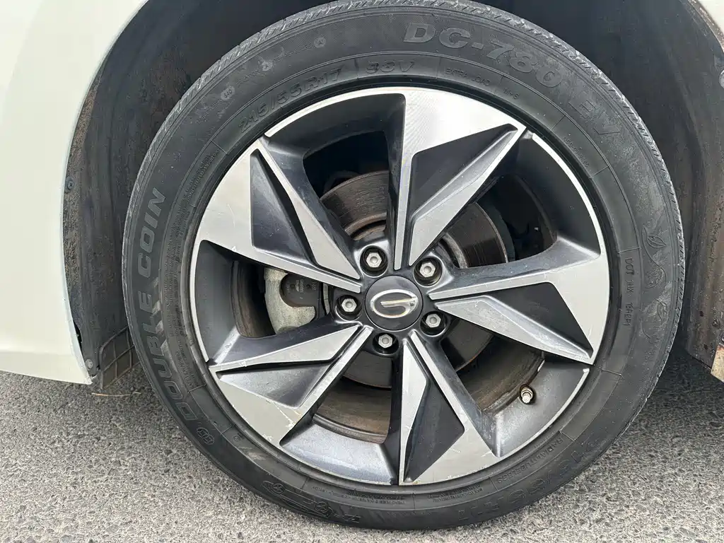GAC Trumpchi M6 2022 — фото 17