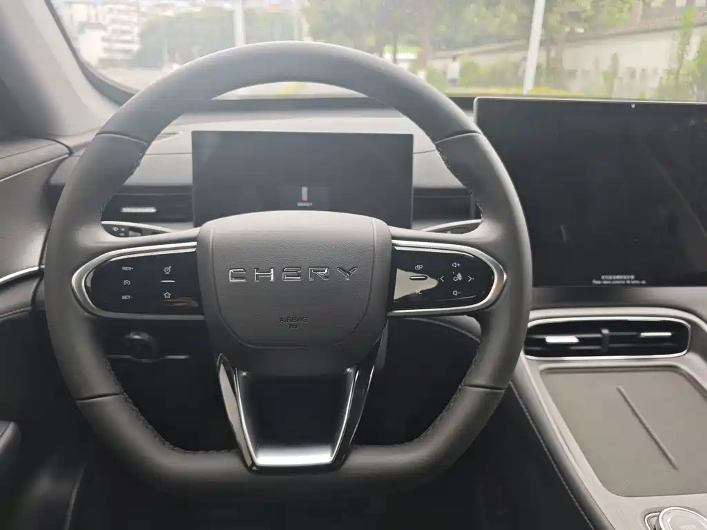 Chery Tiggo 8 PLUS 2025 — фото 8