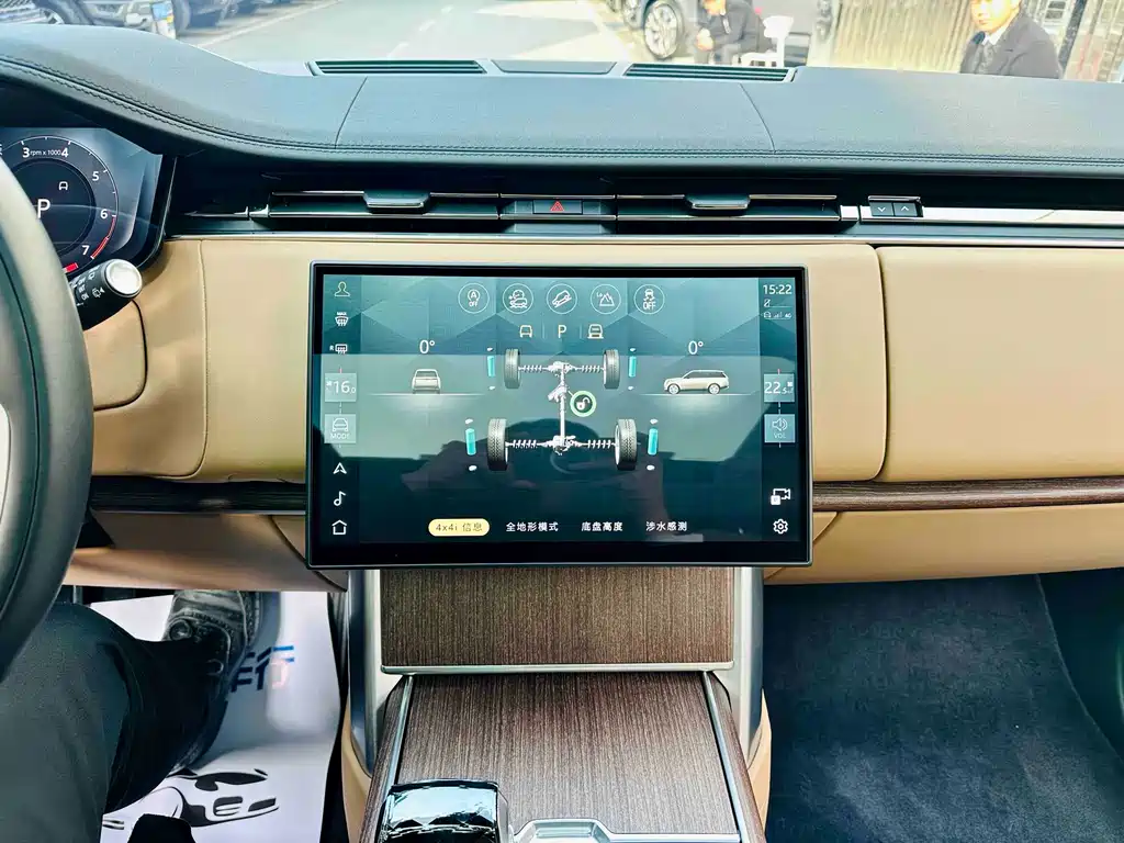 Land Rover Range Rover 2025 — фото 13
