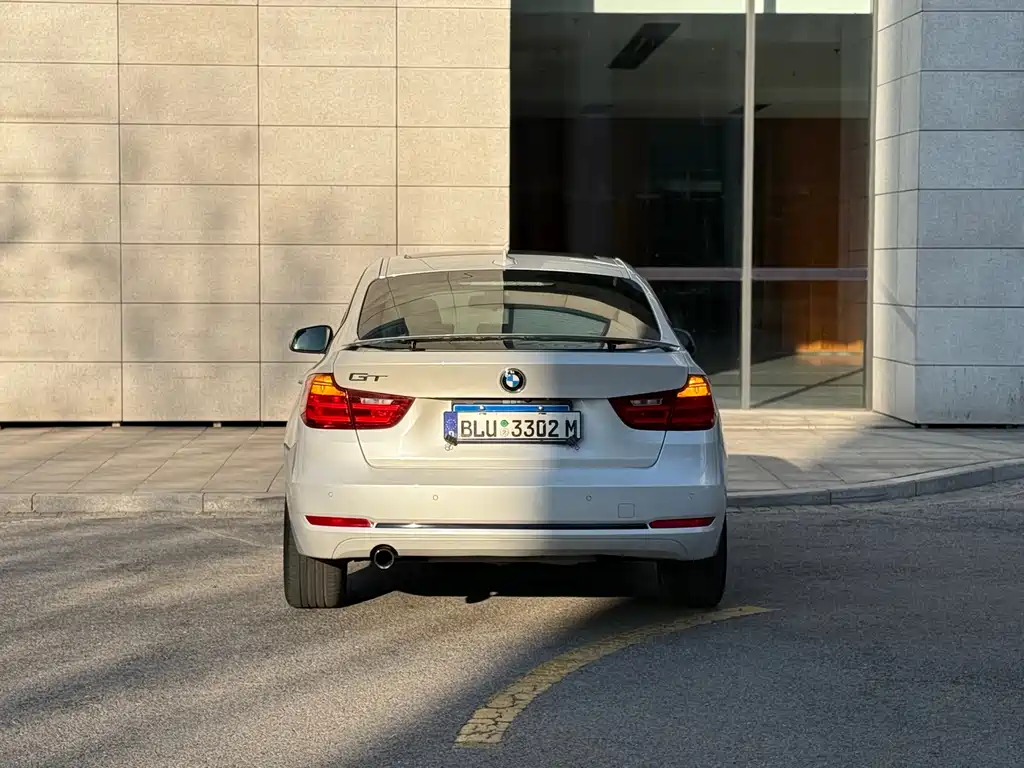 BMW 3 Series GT 2015 — фото 18