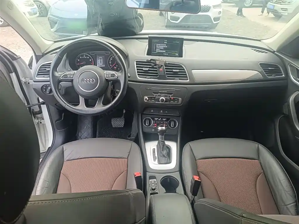 Audi Q3 2017 — фото 10