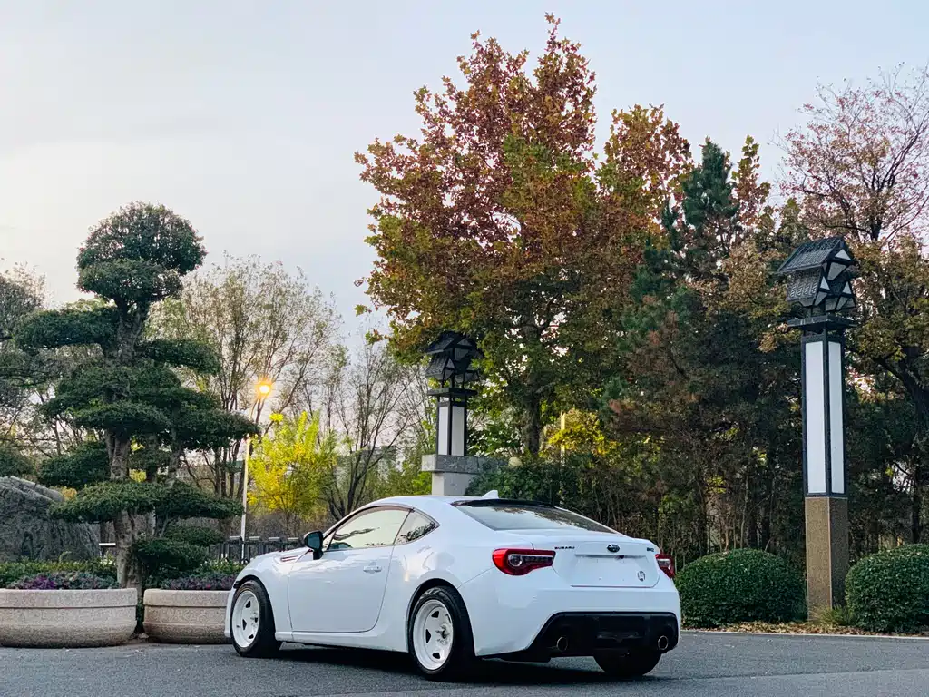 Subaru BRZ 2017 — фото 19