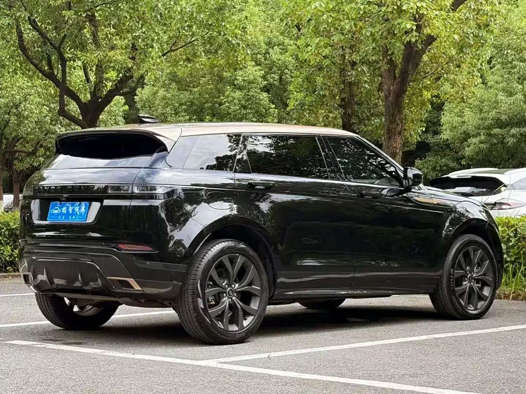 Land Rover Range Rover Evoque 2023 — фото 5