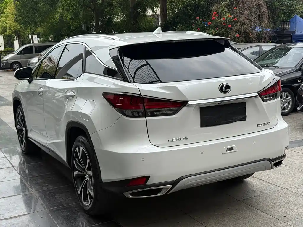 Lexus RX 2025 — фото 7