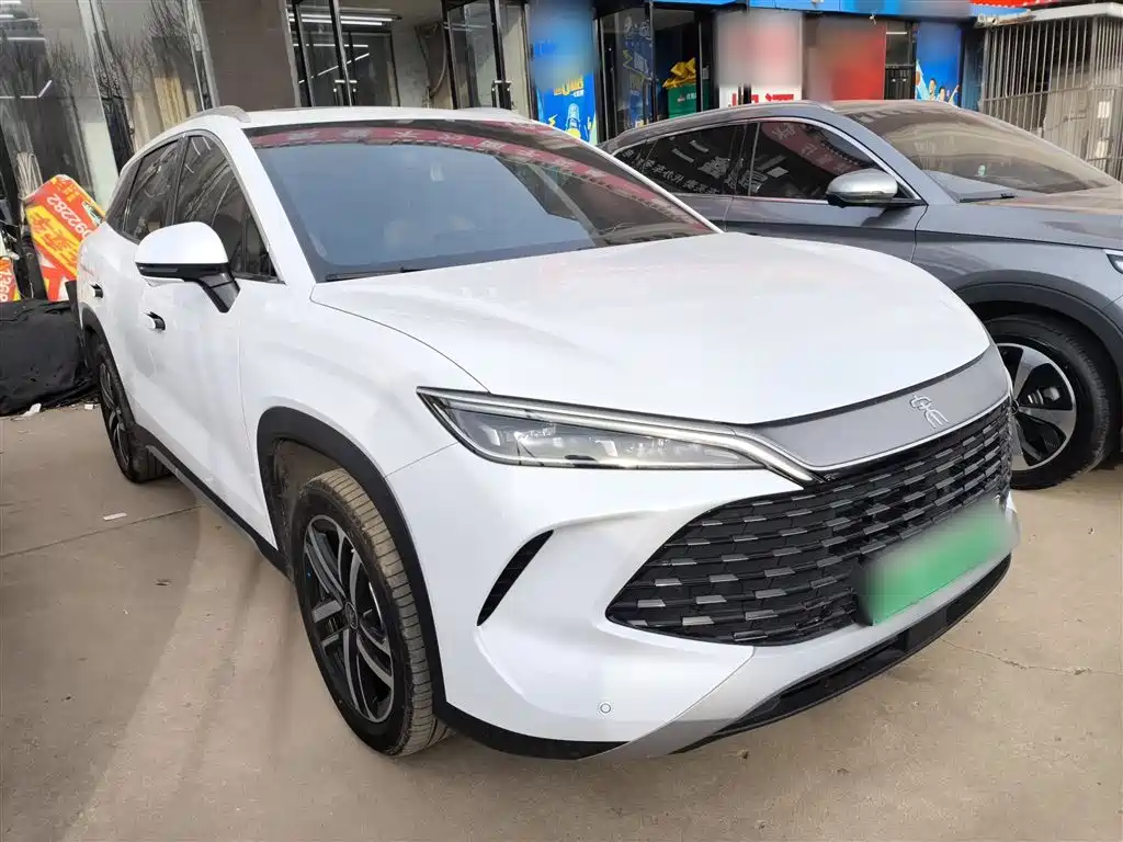 BYD L DM-i 2025 — фото 4