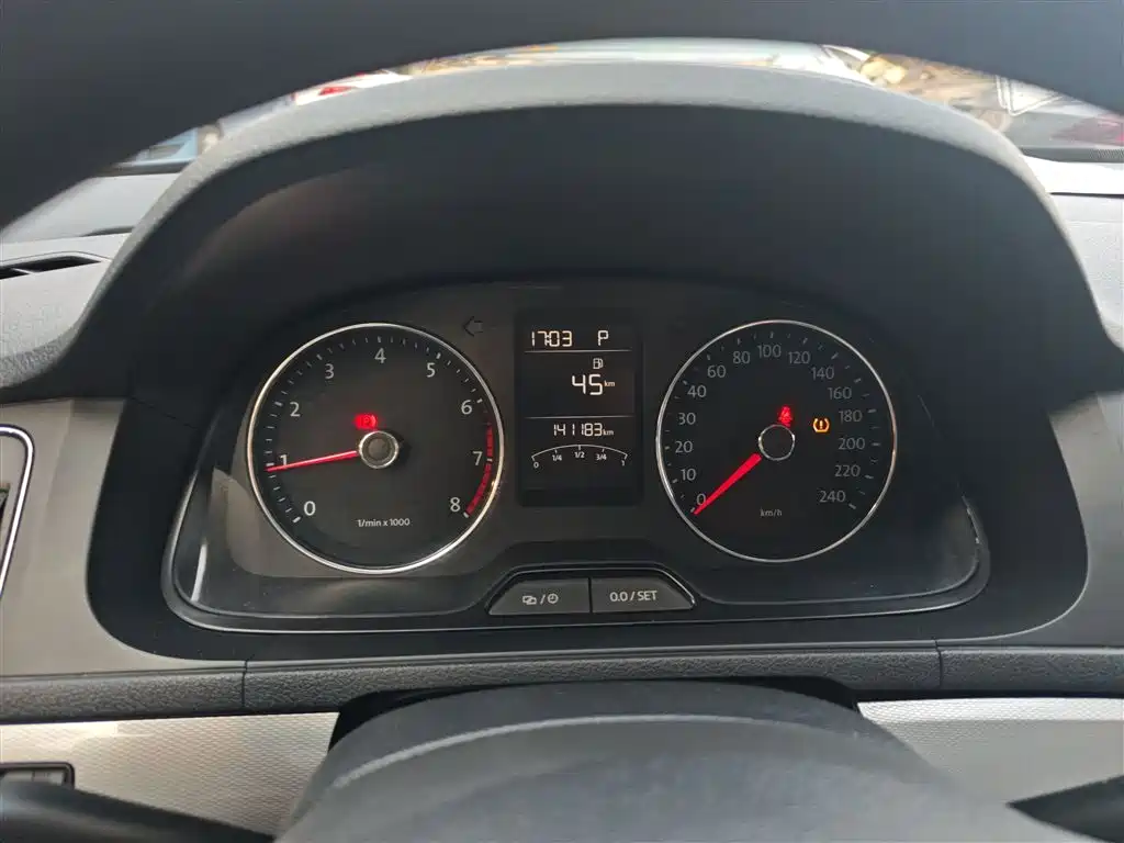 Volkswagen Gran Lavida 2015 — фото 12