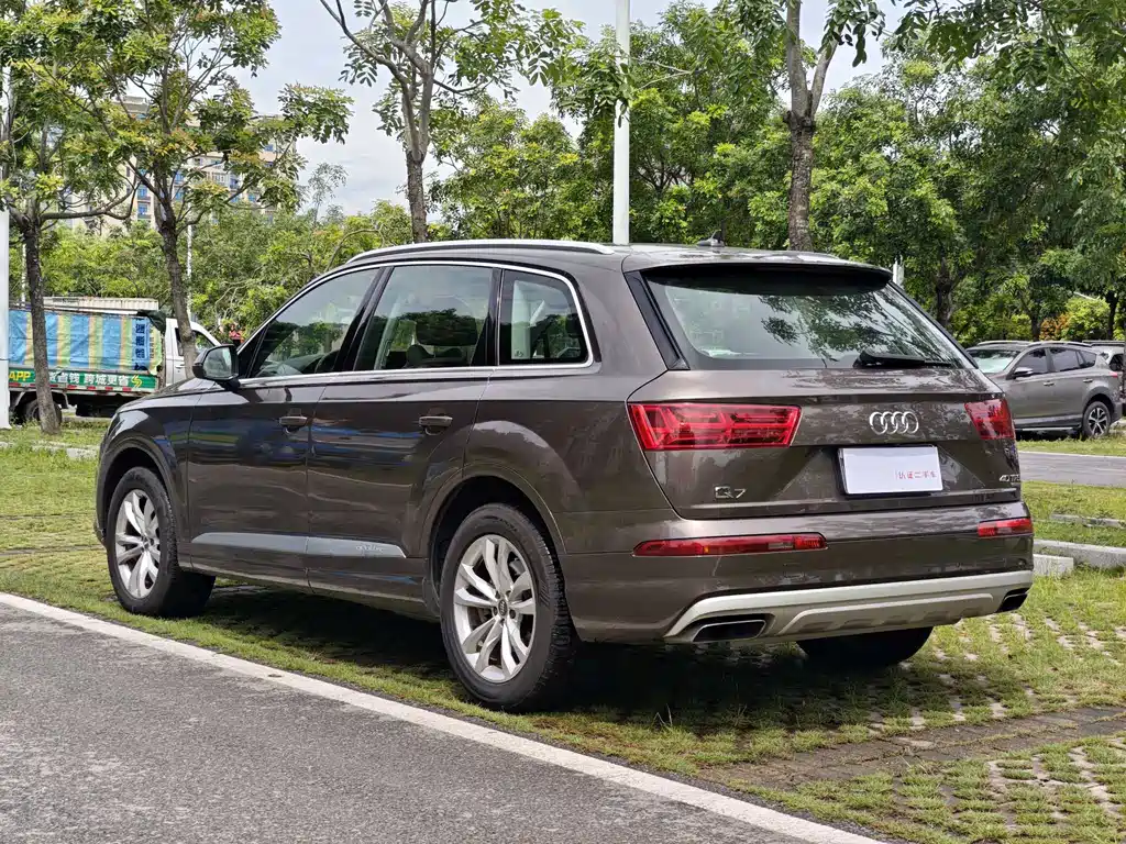 Audi Q7 2016
