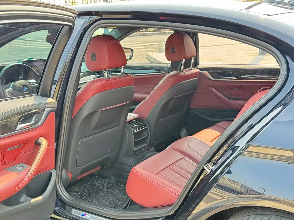 BMW 5 Series 2022