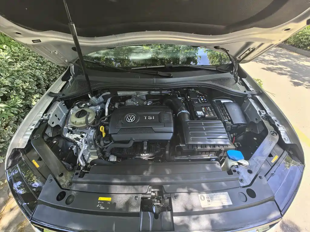 Volkswagen Tiguan L 2018 — фото 30
