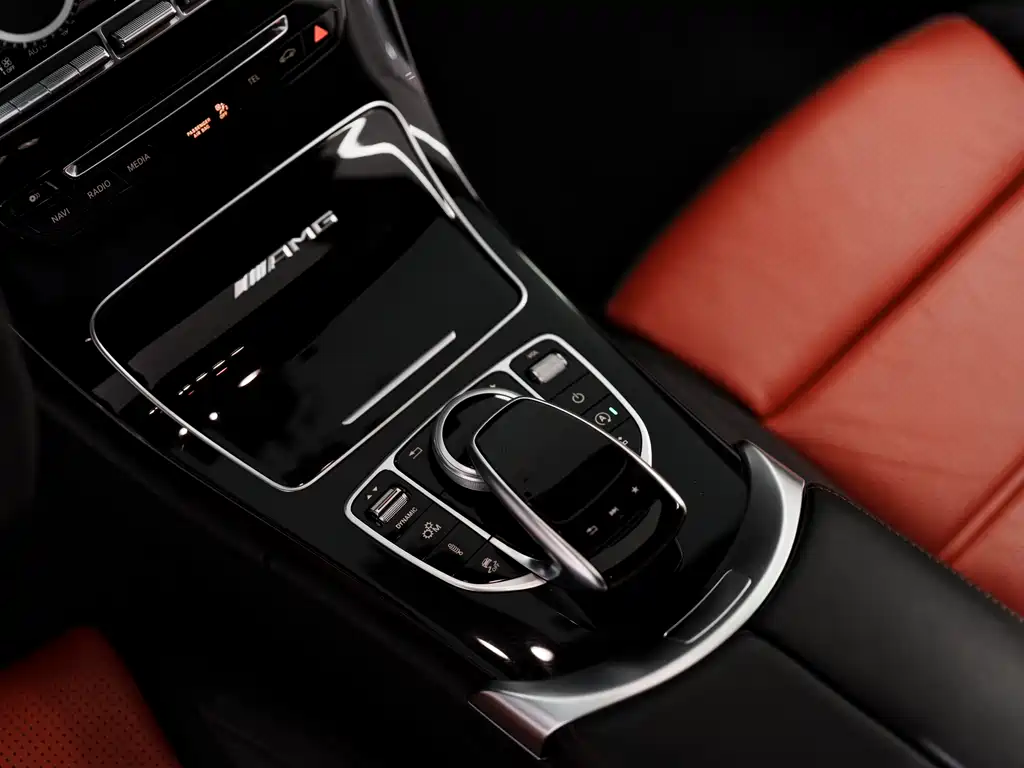Mercedes-Benz C-Class AMG 2018 — фото 15