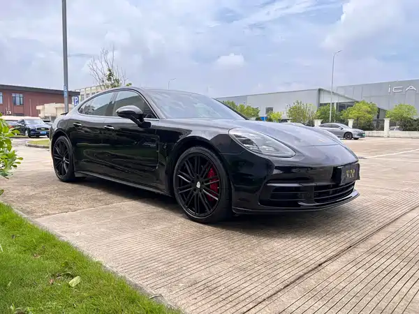Porsche Panamera 2018