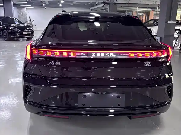 Zeekr 001 2026