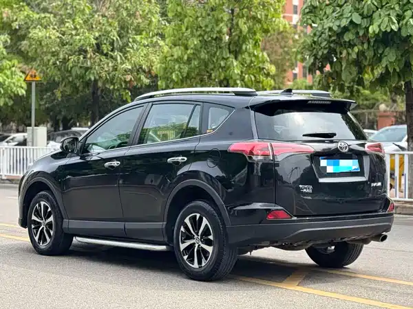 Toyota RAV4 2016