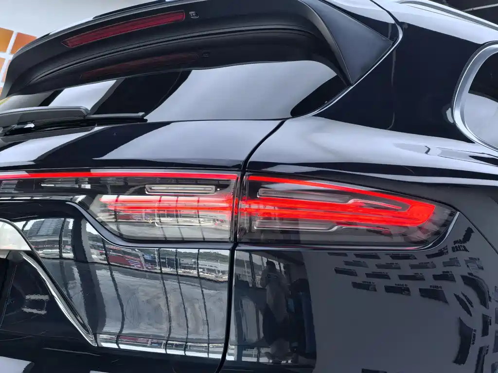 Porsche Cayenne 2018 — фото 15