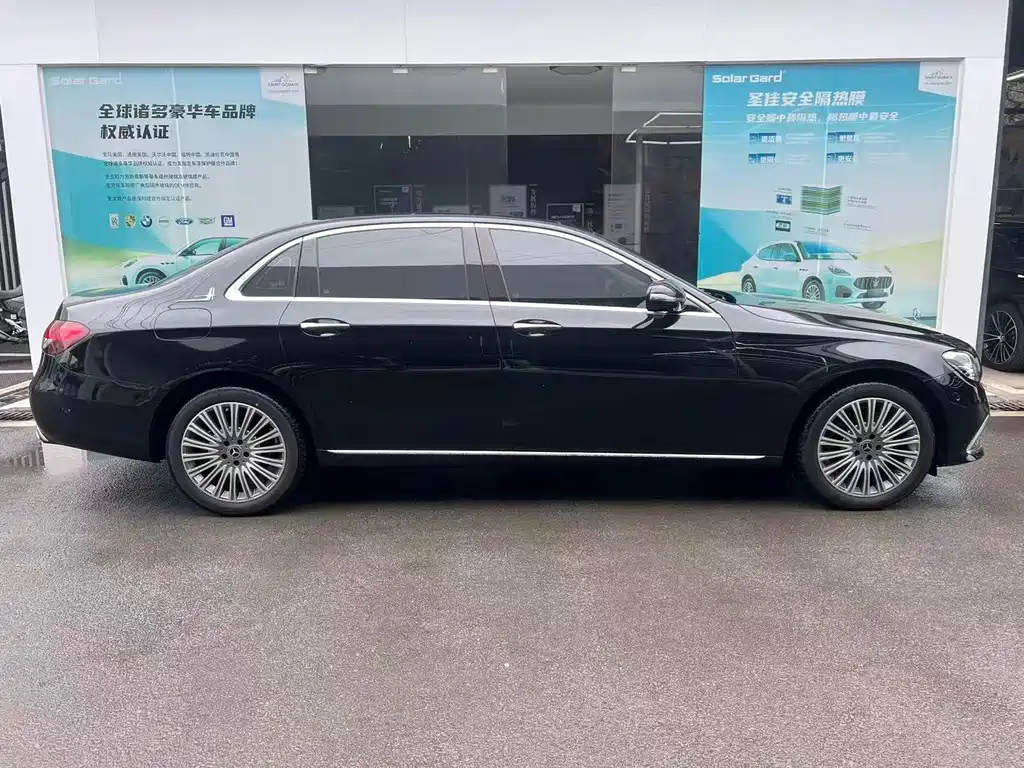 Mercedes-Benz E-Class 2023 — фото 3