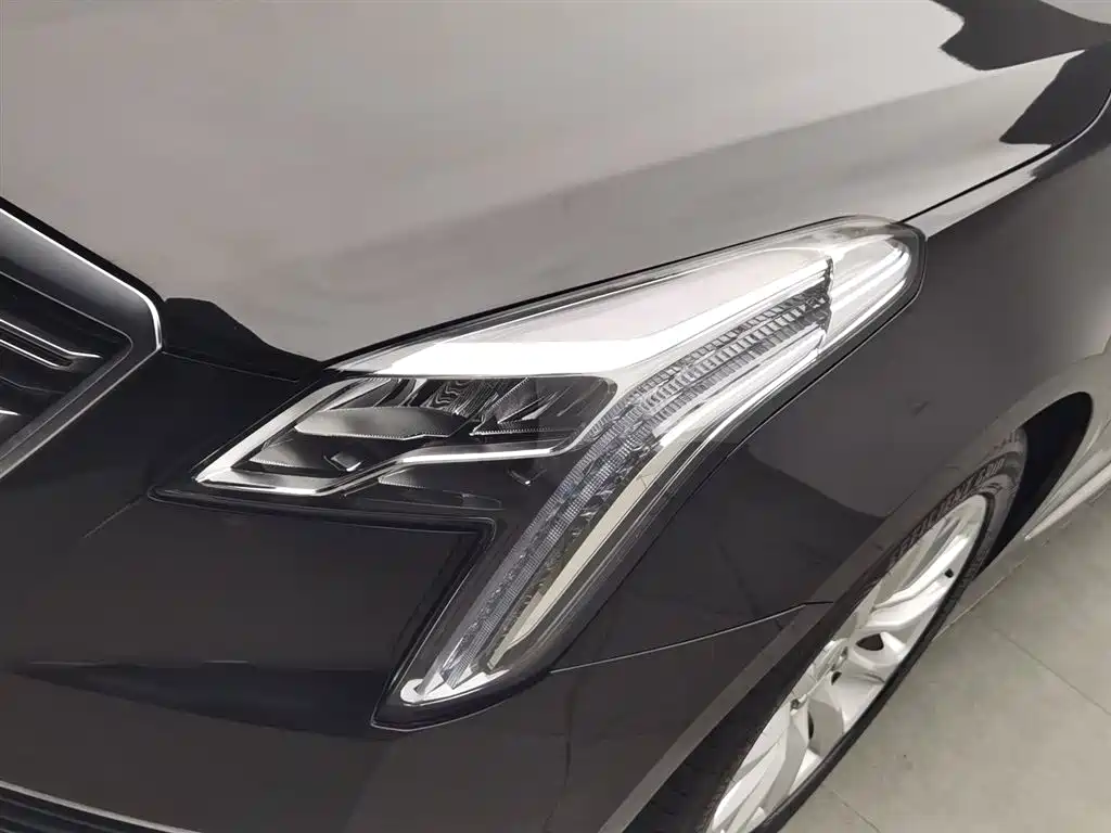 Cadillac XTS 2019 — фото 7