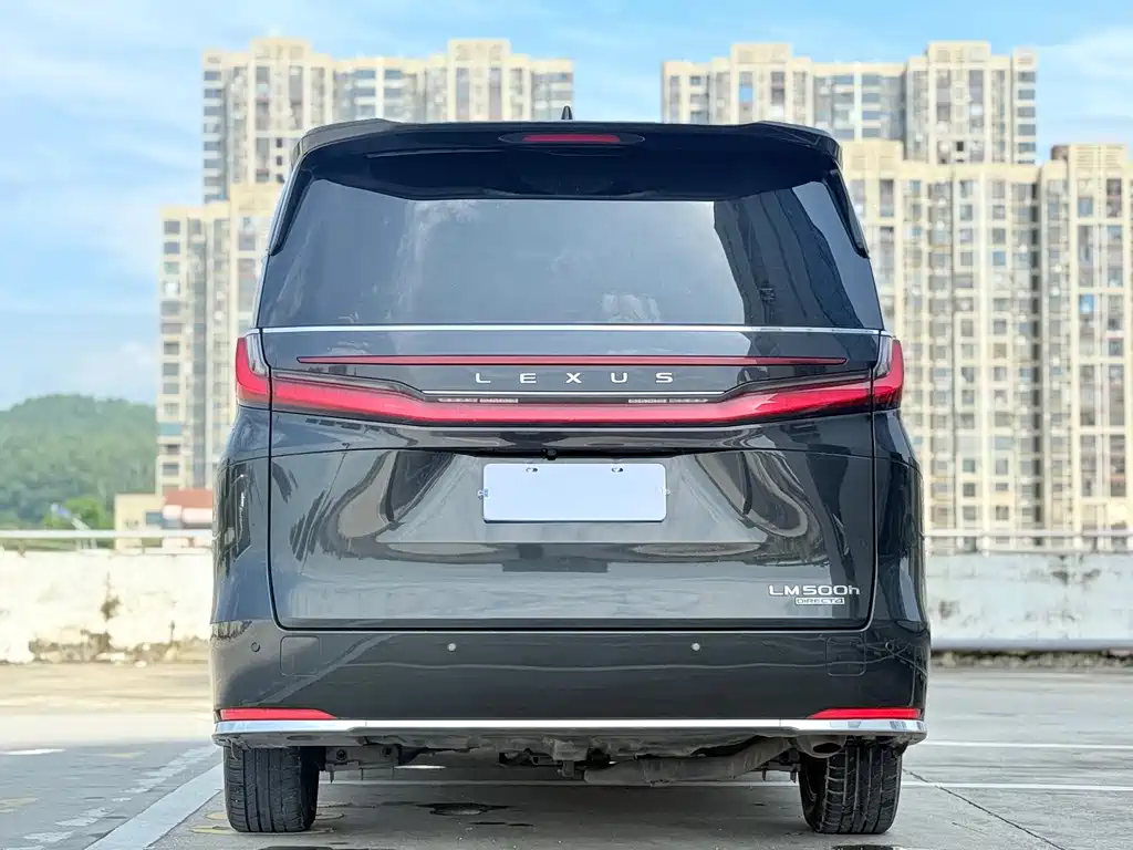 Lexus LM 2025 — фото 12