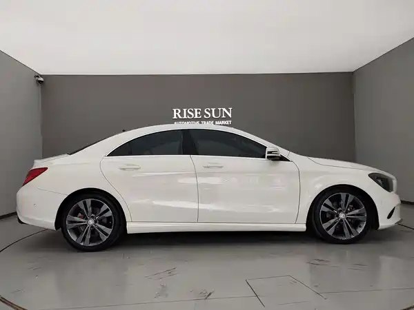 Mercedes-Benz CLA 2016