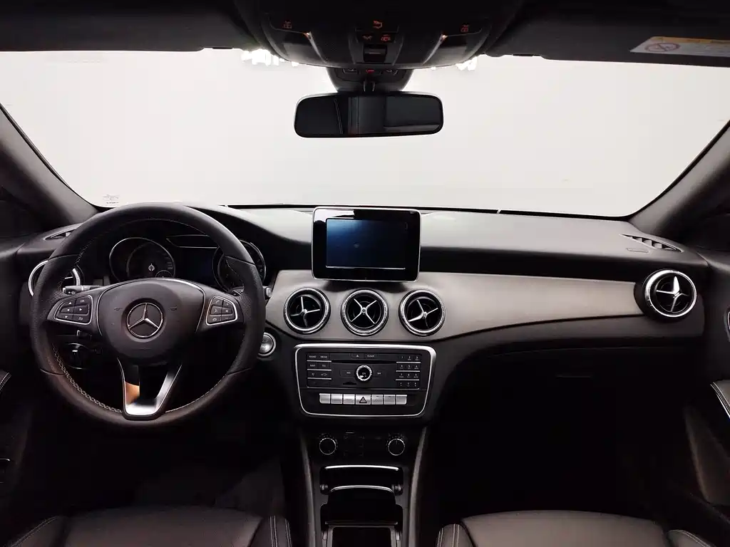 Mercedes-Benz CLA 2016 — фото 16