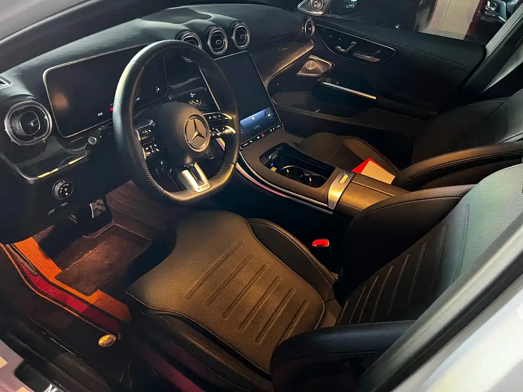 Mercedes-Benz C-Class 2023