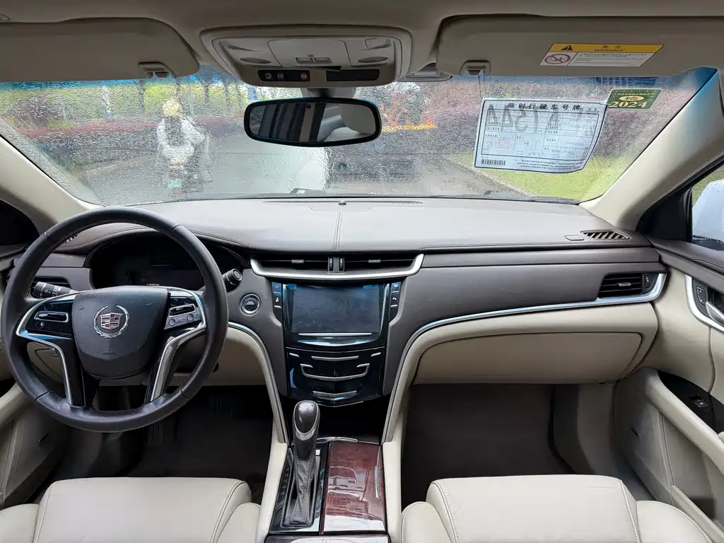 Cadillac XTS 2016 — фото 12