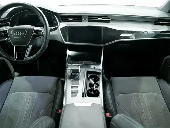Audi A6L 2021