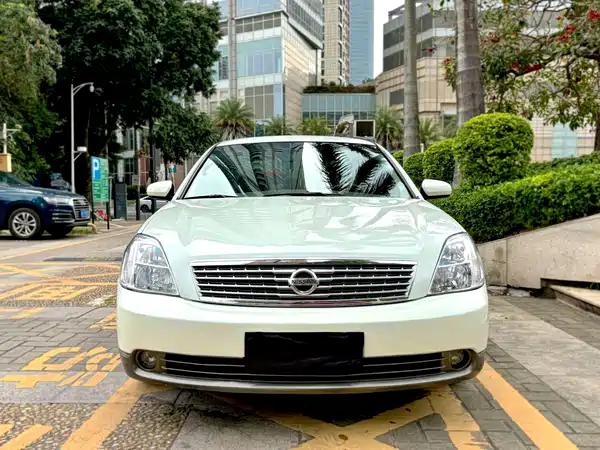 Nissan Teana 2004