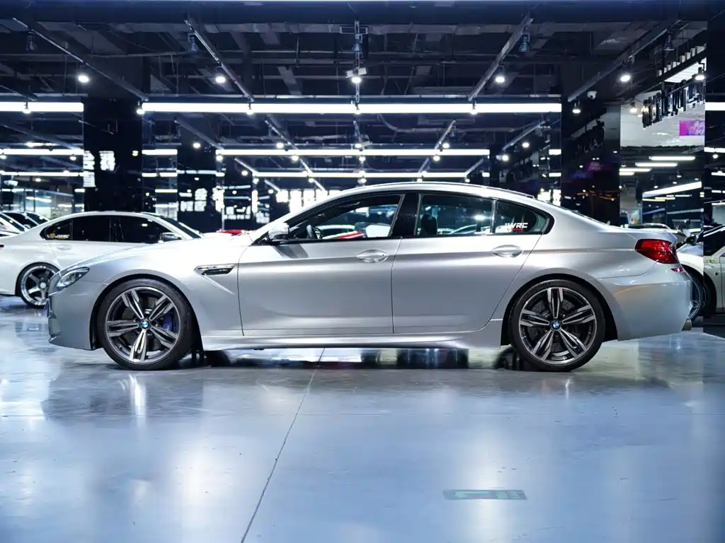 BMW M6 2015 — фото 8