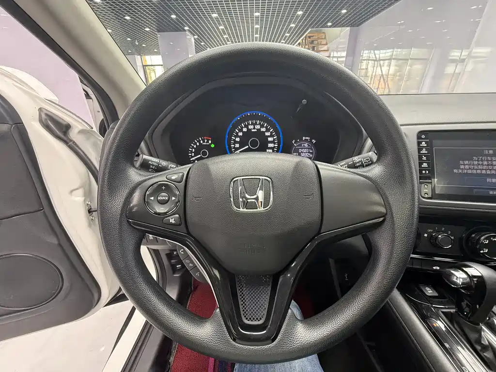 Honda Vezel 2022 — фото 11