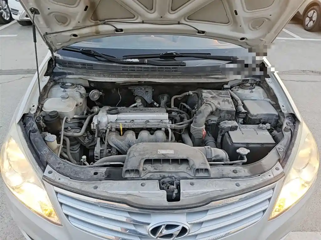 Hyundai Elantra 2014 — фото 20
