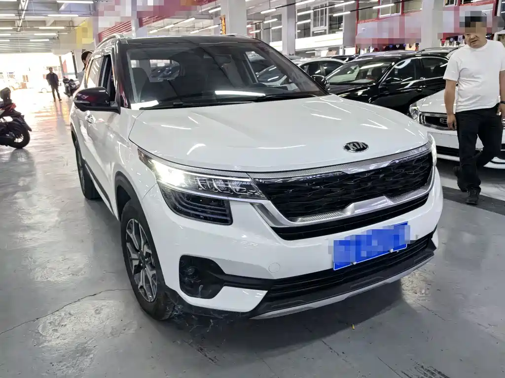 Kia KX3 2021 — фото 3