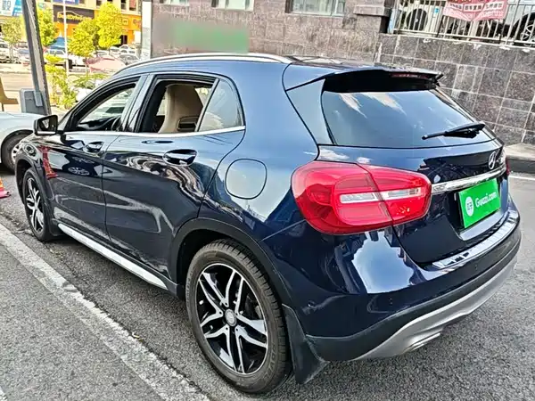 Mercedes-Benz GLA 2016