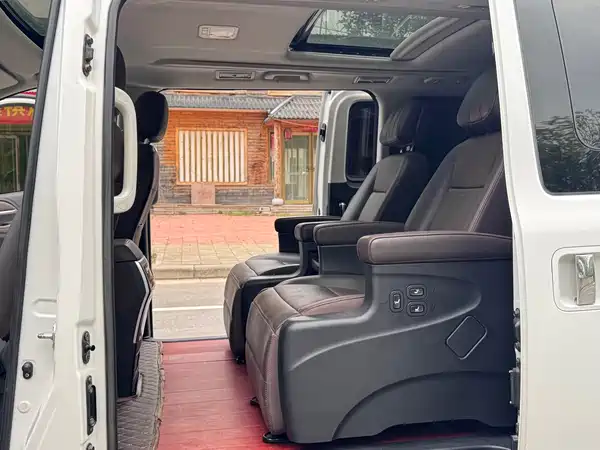 Dongfeng Fengxing CM7 2017