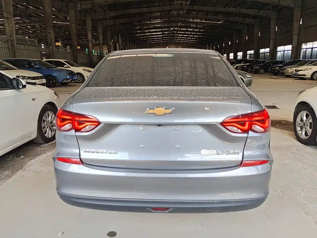 Chevrolet Monza 2022 — фото 6