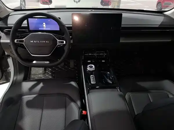 Wuling Starlight 2024