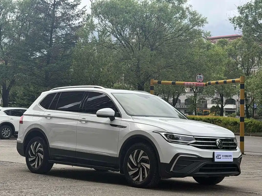 Volkswagen Tiguan L 2022 — фото 4