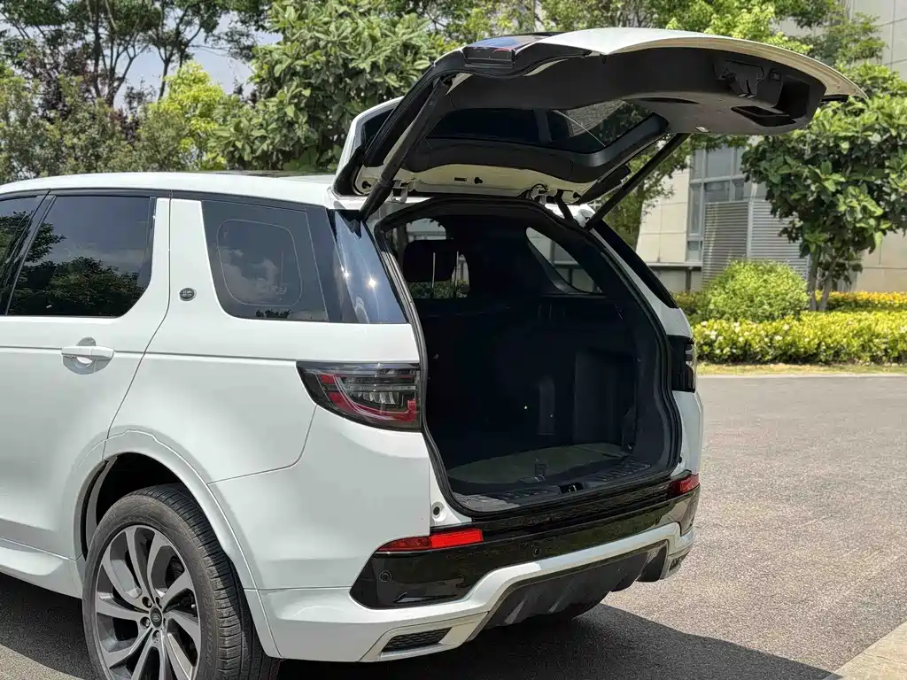 Land Rover Discovery Sport 2021 — фото 8